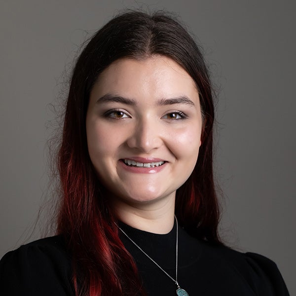 Charlotte Raymond Headshot