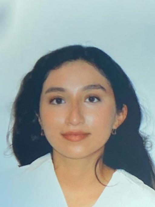 Viviana Contreras headshot