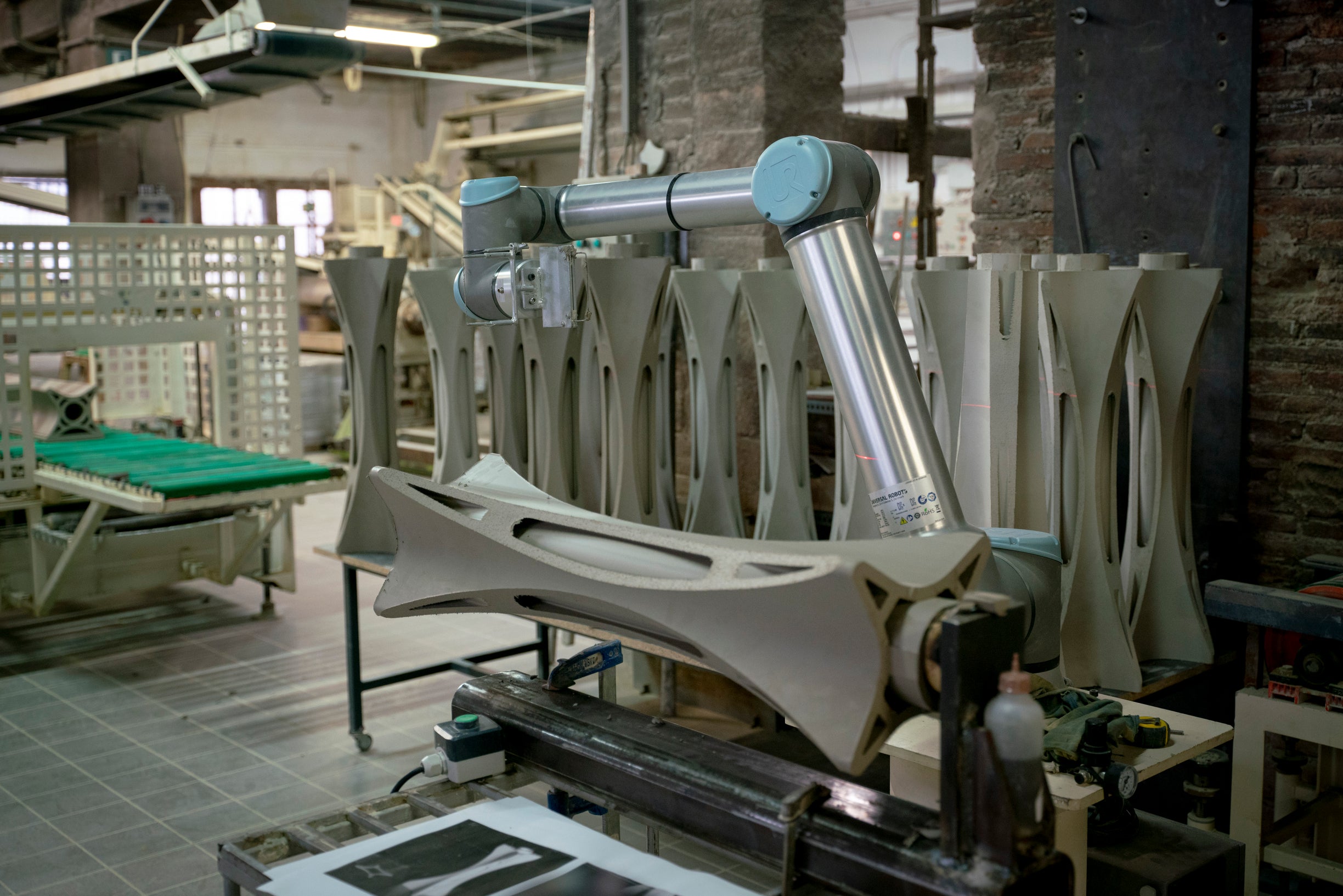 Segmental Ceramic Hollow Structures