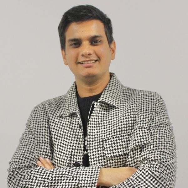 Smit Brahmbhatt headshot