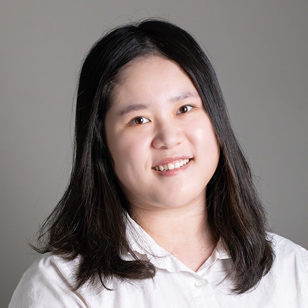 Yingying Feng headshot