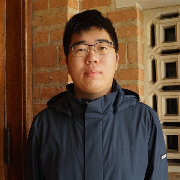 Zifeng Geng