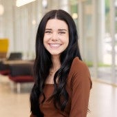 Abigail Ledbetter Headshot