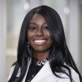 Samantha Henry headshot